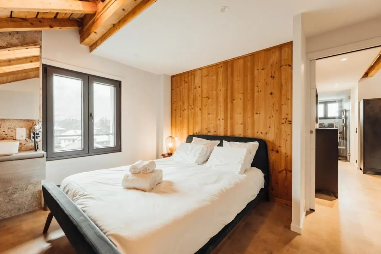 Luxurious 3-Bedroom Flat With Sauna And Garage Chamonix France