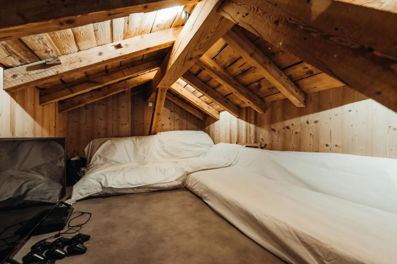 Luxurious 3-Bedroom Flat With Sauna And Garage Chamonix France